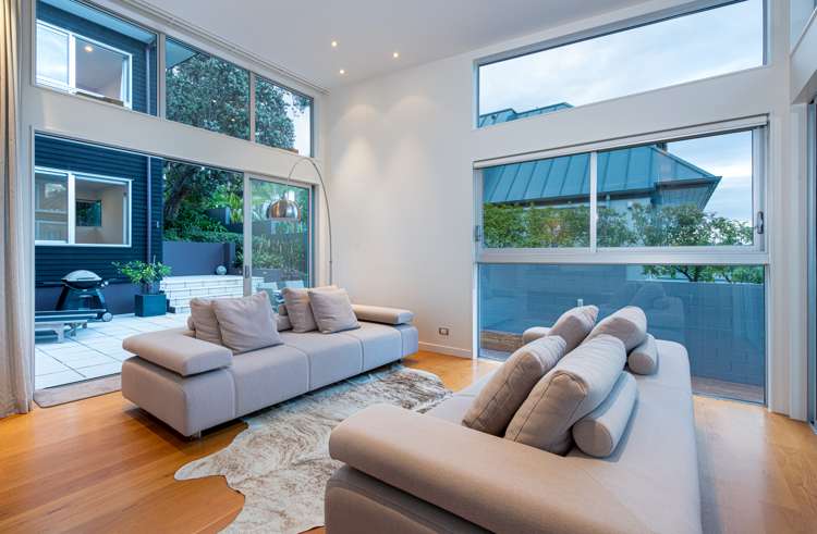 23 Whitby Crescent Mairangi Bay_15