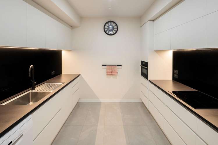 300 Grove Road 11387_3