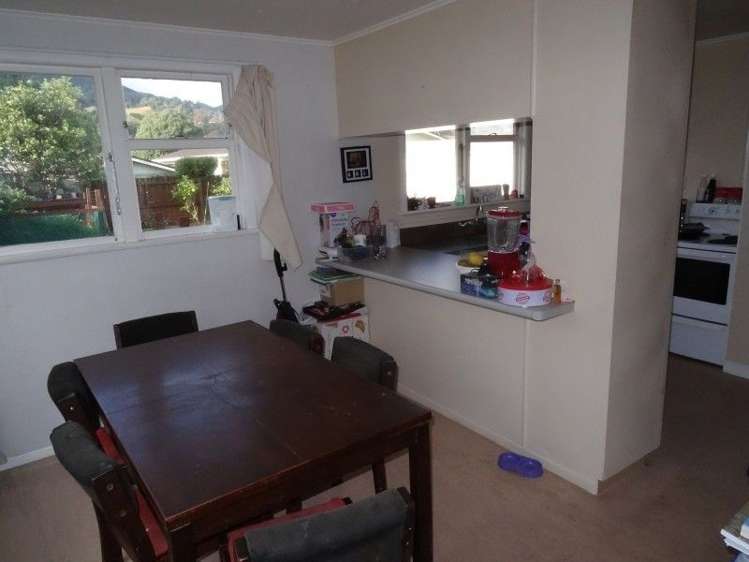 421 Fergusson Drive Thames_3