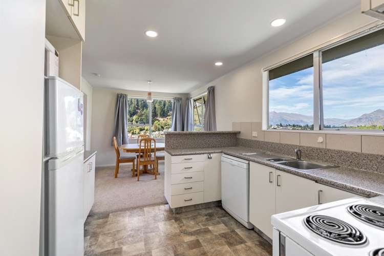 36 Huff Street Queenstown_21