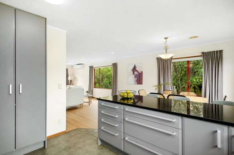 58 Cypress Drive Maungaraki_9