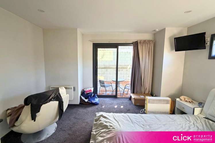 1/119A York Place 2202_3