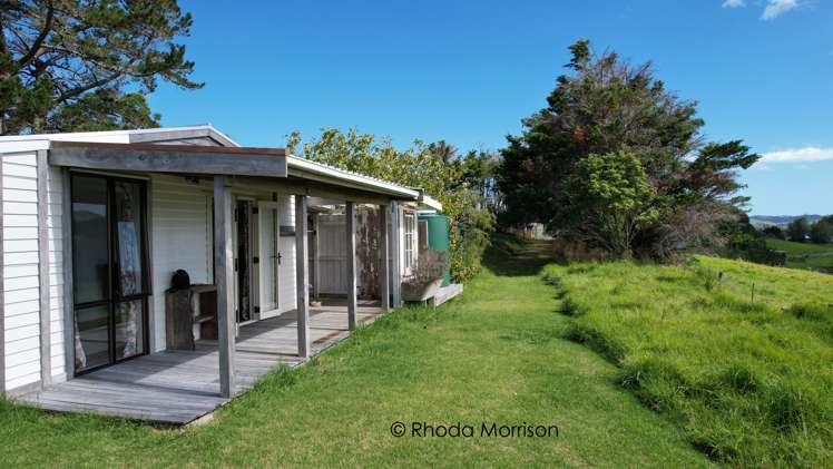 208 Petley Road Paparoa_19