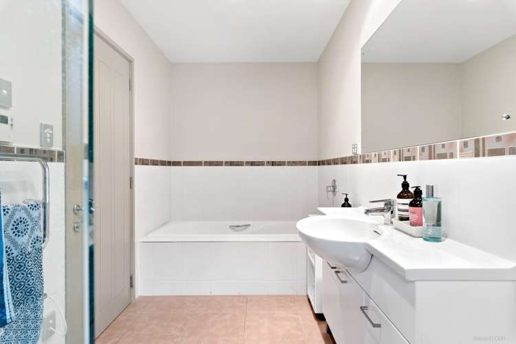 14 Woodley Avenue Remuera_11