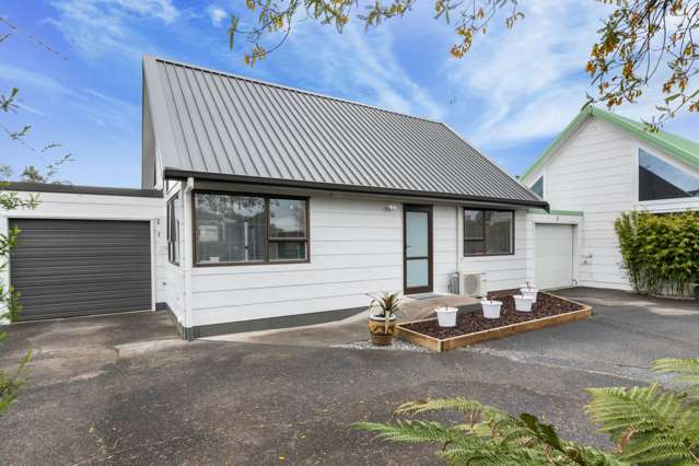 2/25 Hatton Road Orewa_1