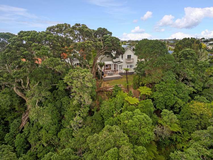 69 Ngataringa Road Devonport_17