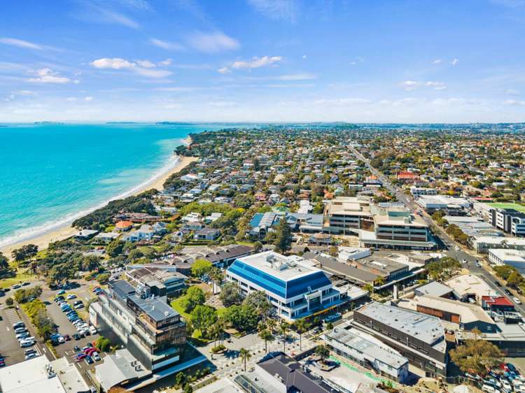 Level 2/33-45 Hurstmere Road Takapuna_9