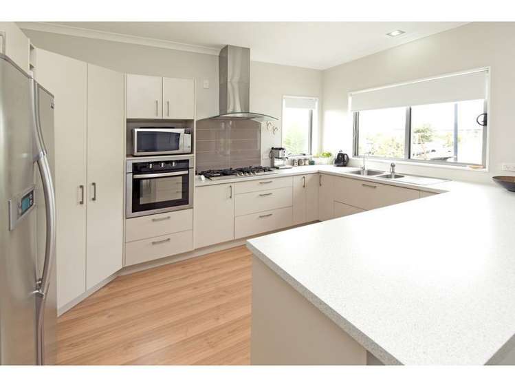 8 Bloomfield Rise Stanmore Bay_3