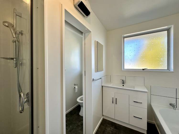 8 Todd Place Allenton_14