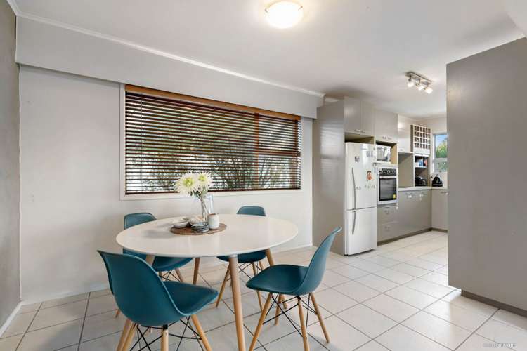 1 Cyclarama Crescent Massey_10