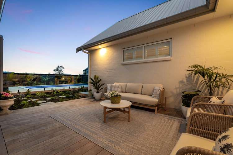 32 Sandpiper Avenue Point Wells_10