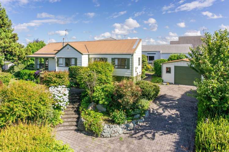 28 Gilbass Avenue Hamilton Lake_38