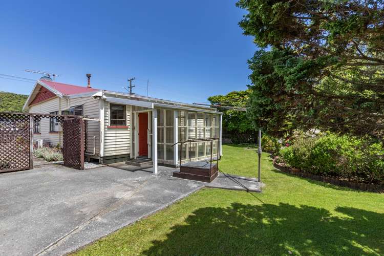 154 Shakespeare Street Greymouth_26