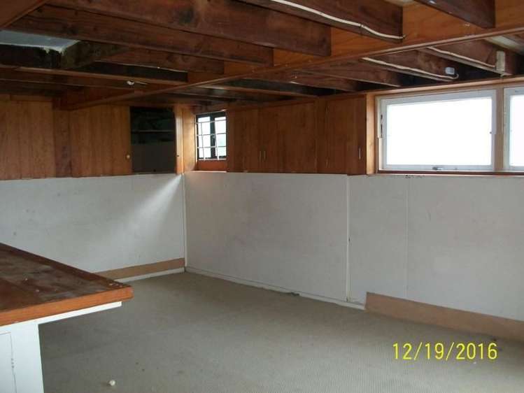 217 Te Atatu Road Te Atatu South_17