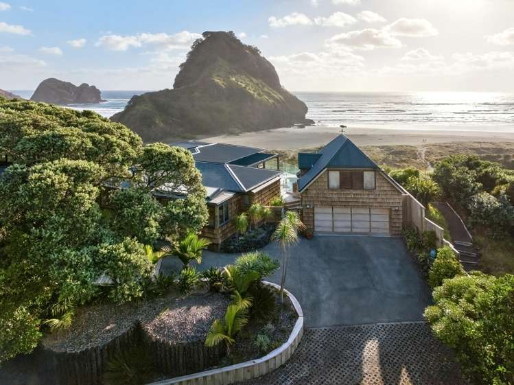 24 Garden Road Piha_3