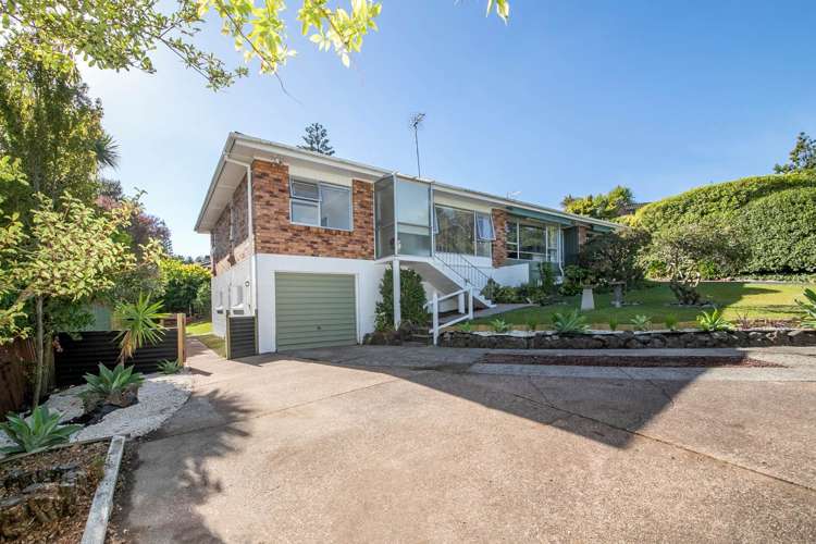1/5 Havelle Avenue Titirangi_0