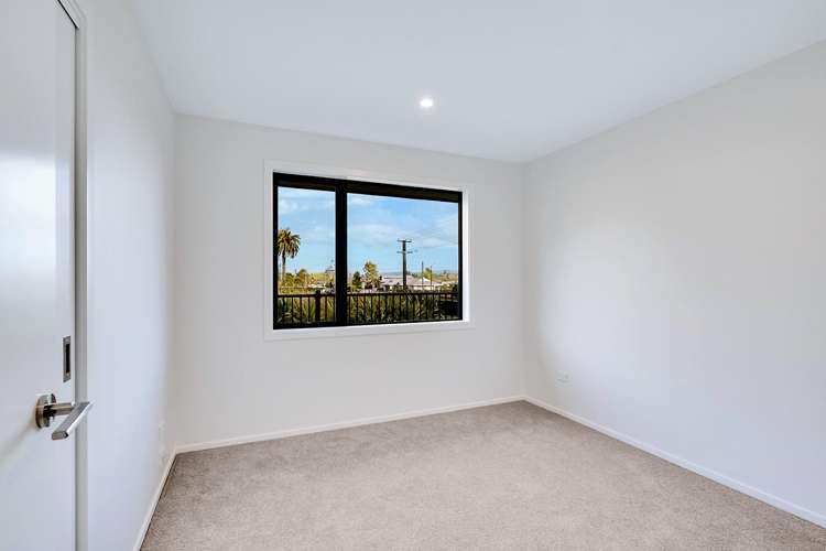 9 Warren Lane 10767_8
