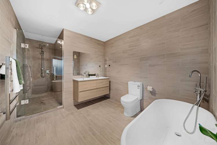 17 Masons Road Oteha_16