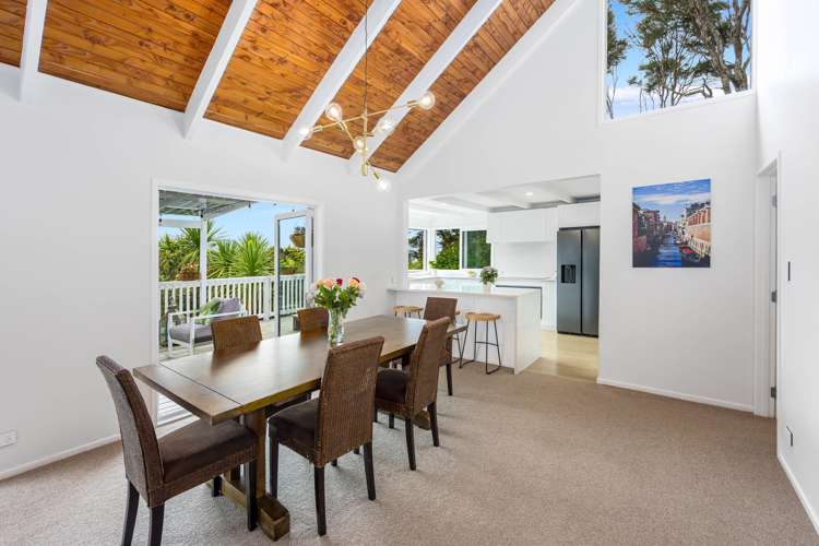 43 Cochrane Avenue Arkles Bay_12