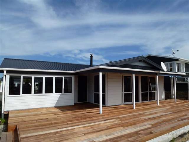 609 Beach Road Whangamata_1