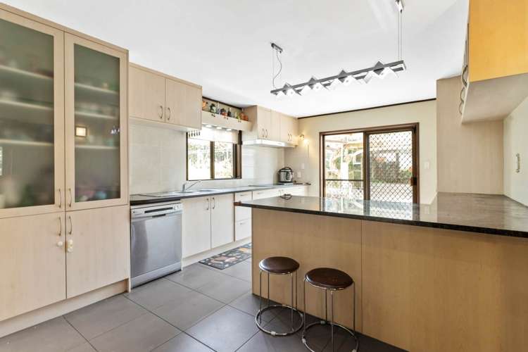 5 Fayette Place Te Atatu South_13