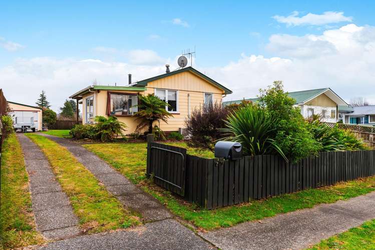 37 Te Takinga Street_0