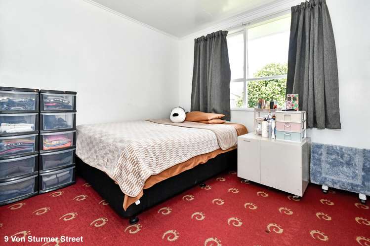 9 Von Sturmer Street_3