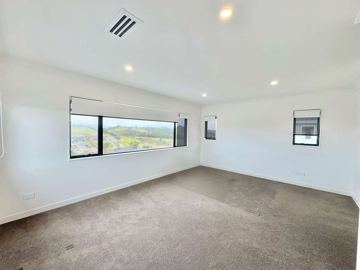 39 Davey Crescent_4