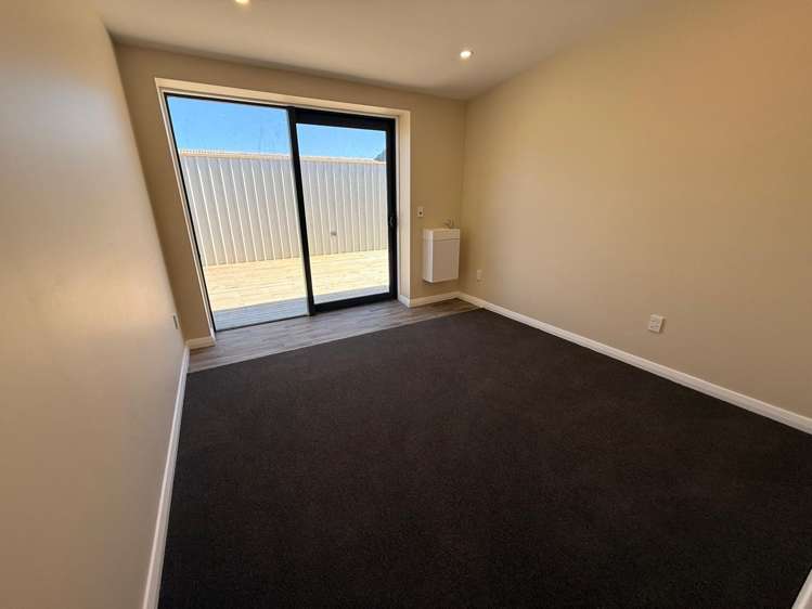 1 and 3 Happy Valley Road Owhiro Bay_9