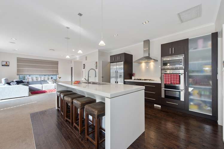 18 Compton Grove Huntington_6