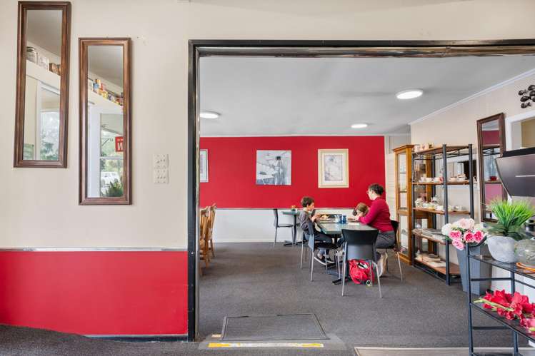 2002 Paparoa Valley Road Paparoa_14