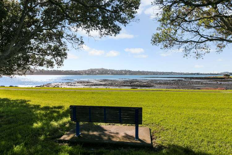 3 Yorkton Rise Mangere Bridge_6