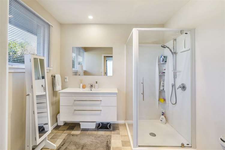 69 Cotswold Avenue Bishopdale_9