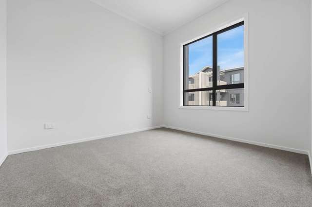 102/9 Mahana Road Northcote_3
