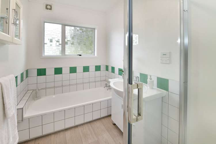 30 Bay Vista Drive Red Beach_14