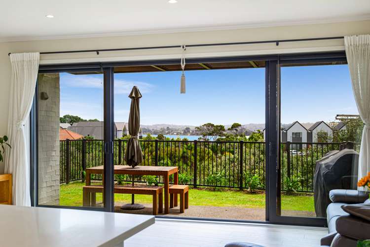 4 Frances Bryers Road Hobsonville_24