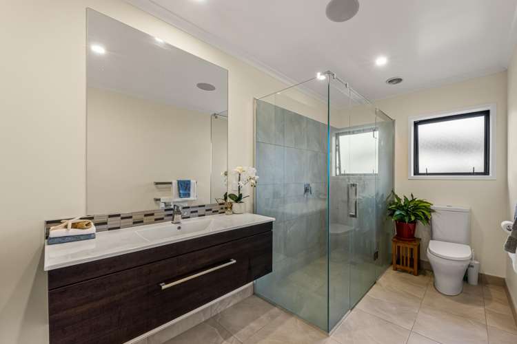 216 Harris Drive Silverdale_9