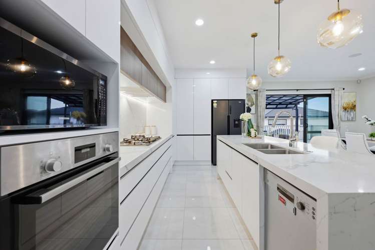 10 Tannaghmore Drive Flat Bush_7
