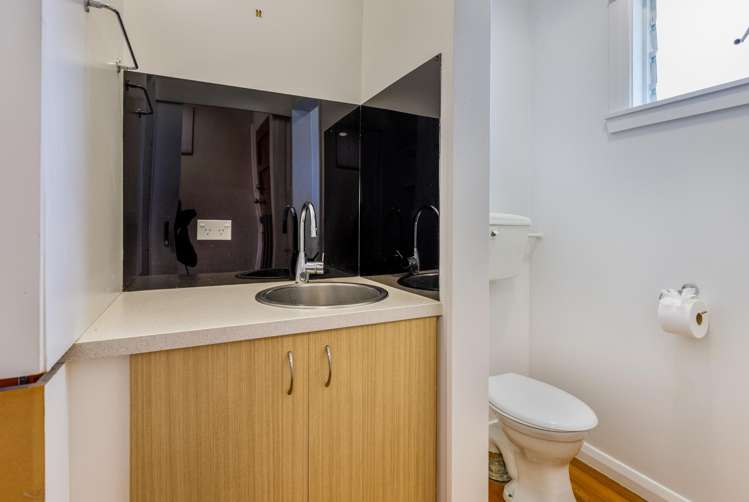 35 High Street Renwick_16