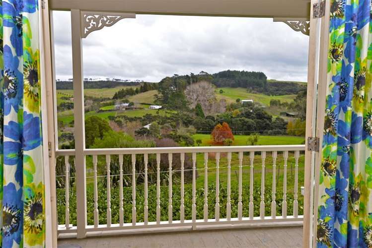 773 Peak Road Helensville_15