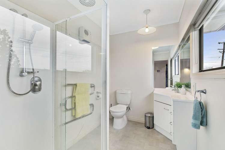 1a Eastglen Road Glen Eden_13