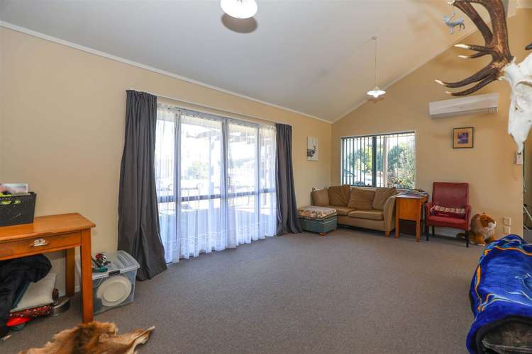 16 Dunlop Crescent Te Aroha_2