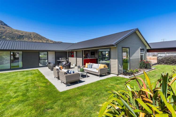 4 Judes Lane Lower Shotover_2