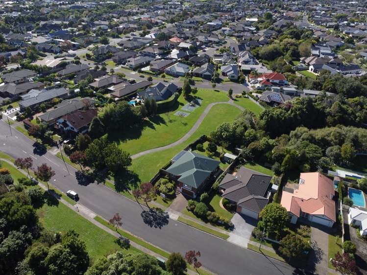 34 Huntington Drive Huntington_45