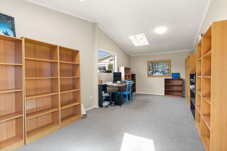 11 Hoylake Street Outram_13