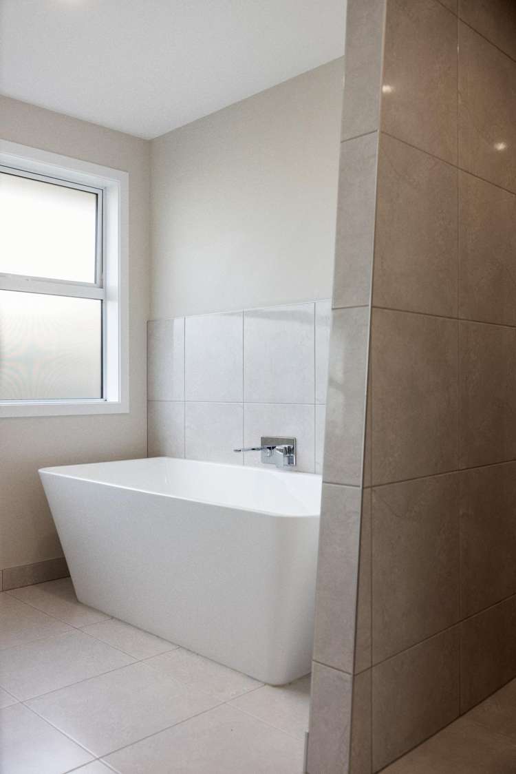 15 Hyatt Close Leamington_29