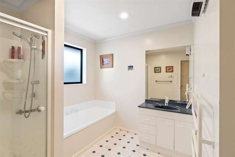 16 Raphael Close Rolleston_21