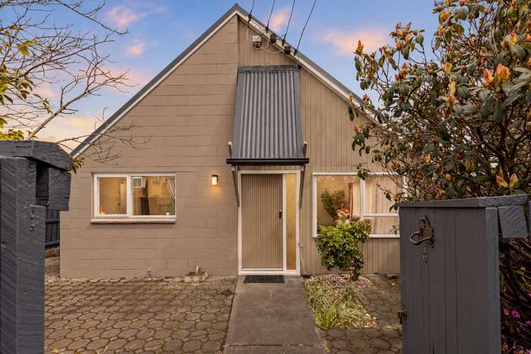 1/17 Stoneyhurst Street_0
