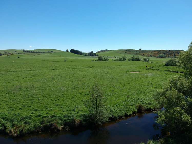 381 Island Stream Road Maheno_10