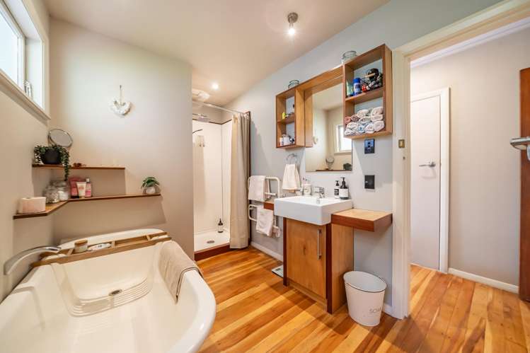 121 Wainuiomata Road Wainuiomata_16